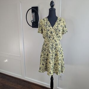 Maison Jules Yellow Floral Midi Dress Short Sleeve V-Neck Size 8